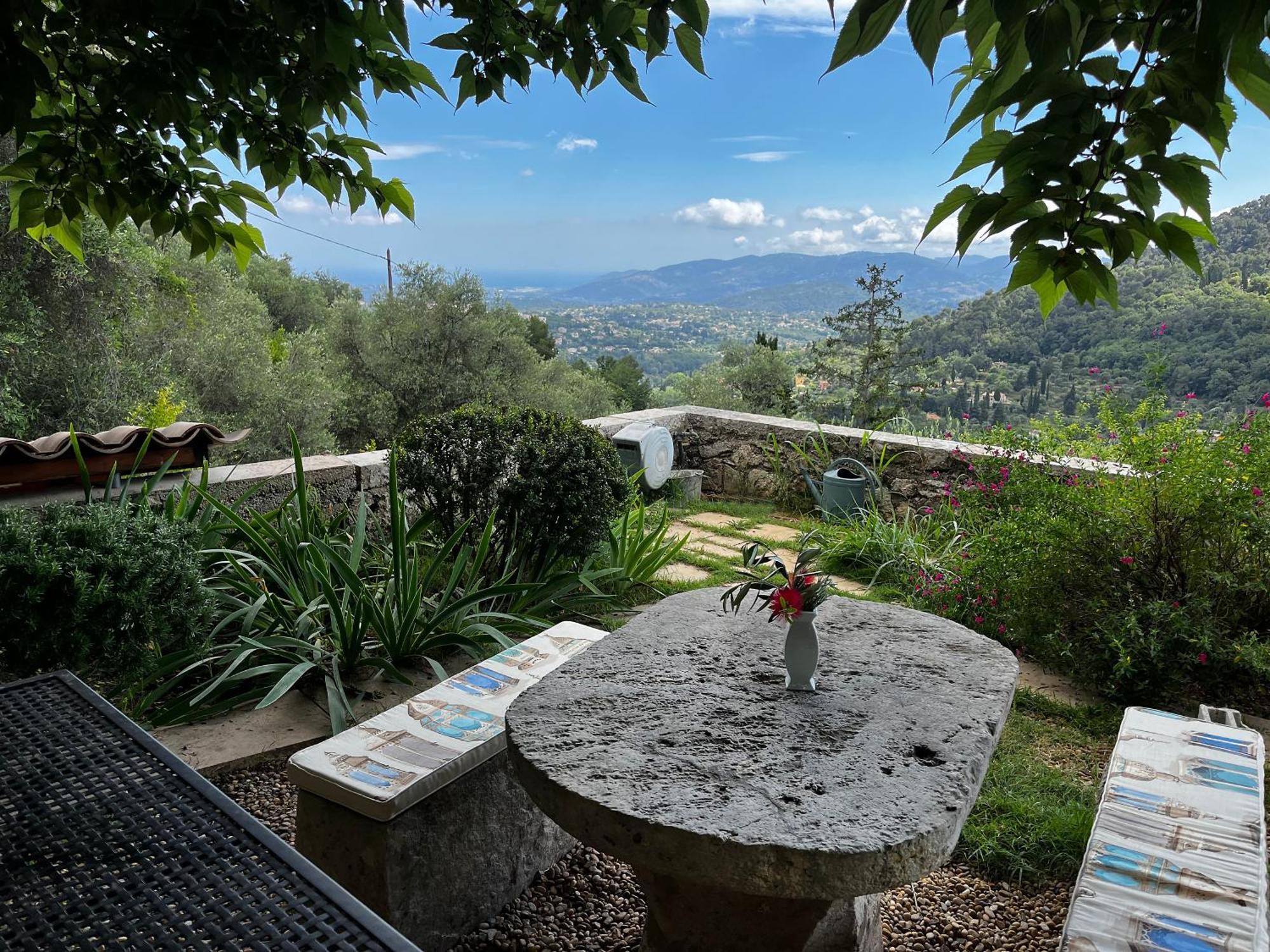 Sainte Therese Apartment *